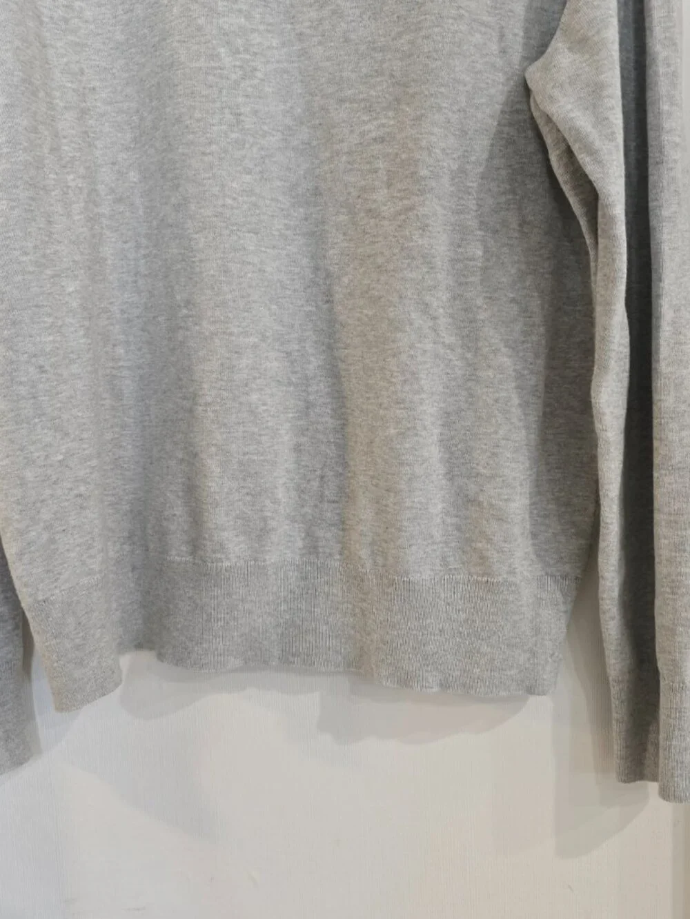 Brooks Brothers Men’s Gray V-Neck Sweater Combed Cotton Size L